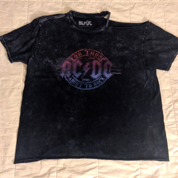 AC/DC women's top - Picture 3 of 5